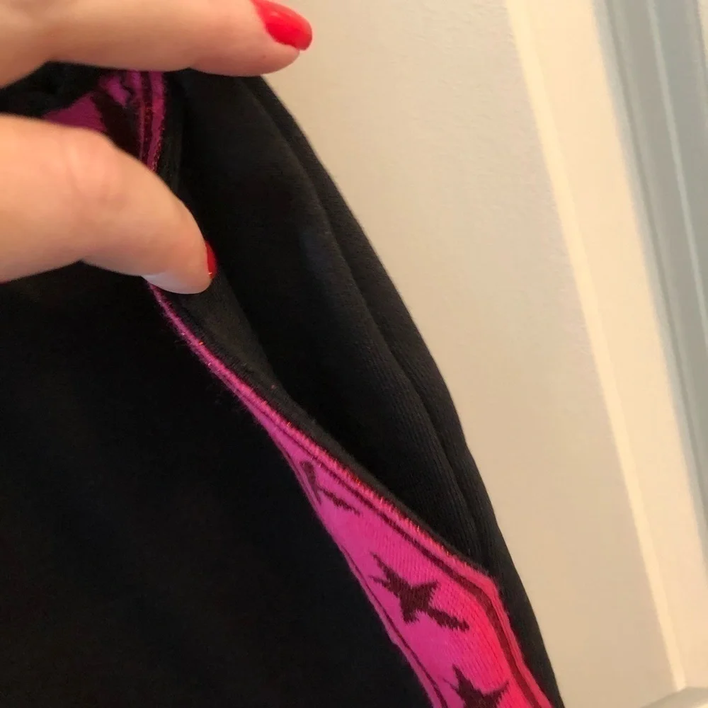 Koral black pink